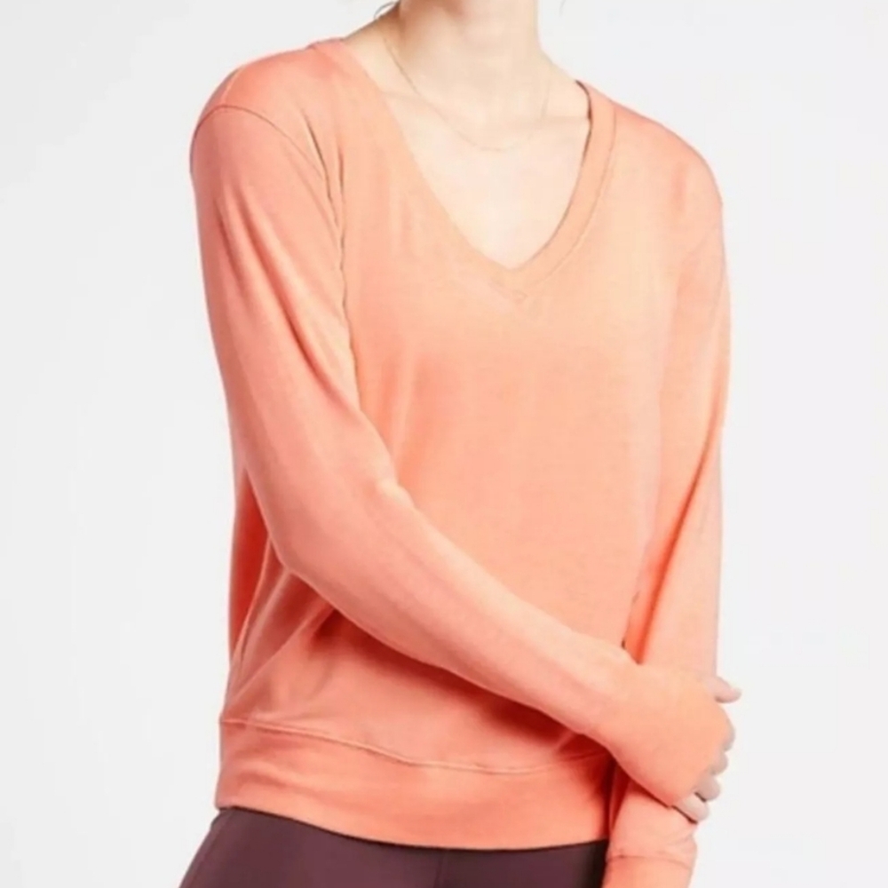 Athleta Sunrise V-Neck Long Sleeve Sweater Top  Pullover Coral Size S Thumb Hole